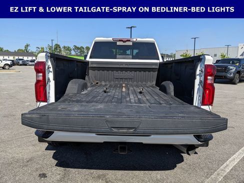 Used 2022 Chevrolet Silverado 3500 High Country AWD/4WD image 15