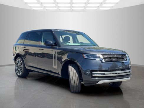 New 2026 Land Rover Range Rover Long Wheelbase SE AWD/4WD image 3