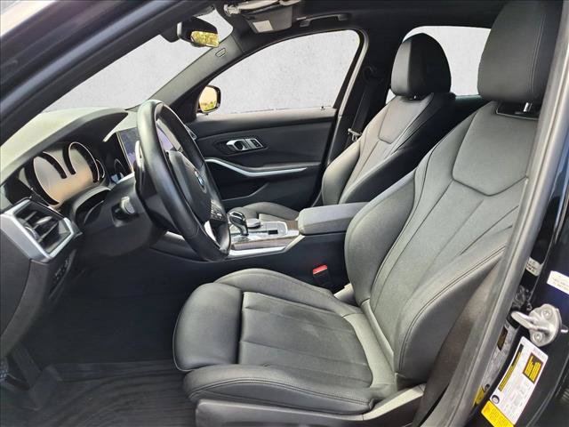 Used 2020 BMW 330i Sedan w/ Convenience Package RWD image 10