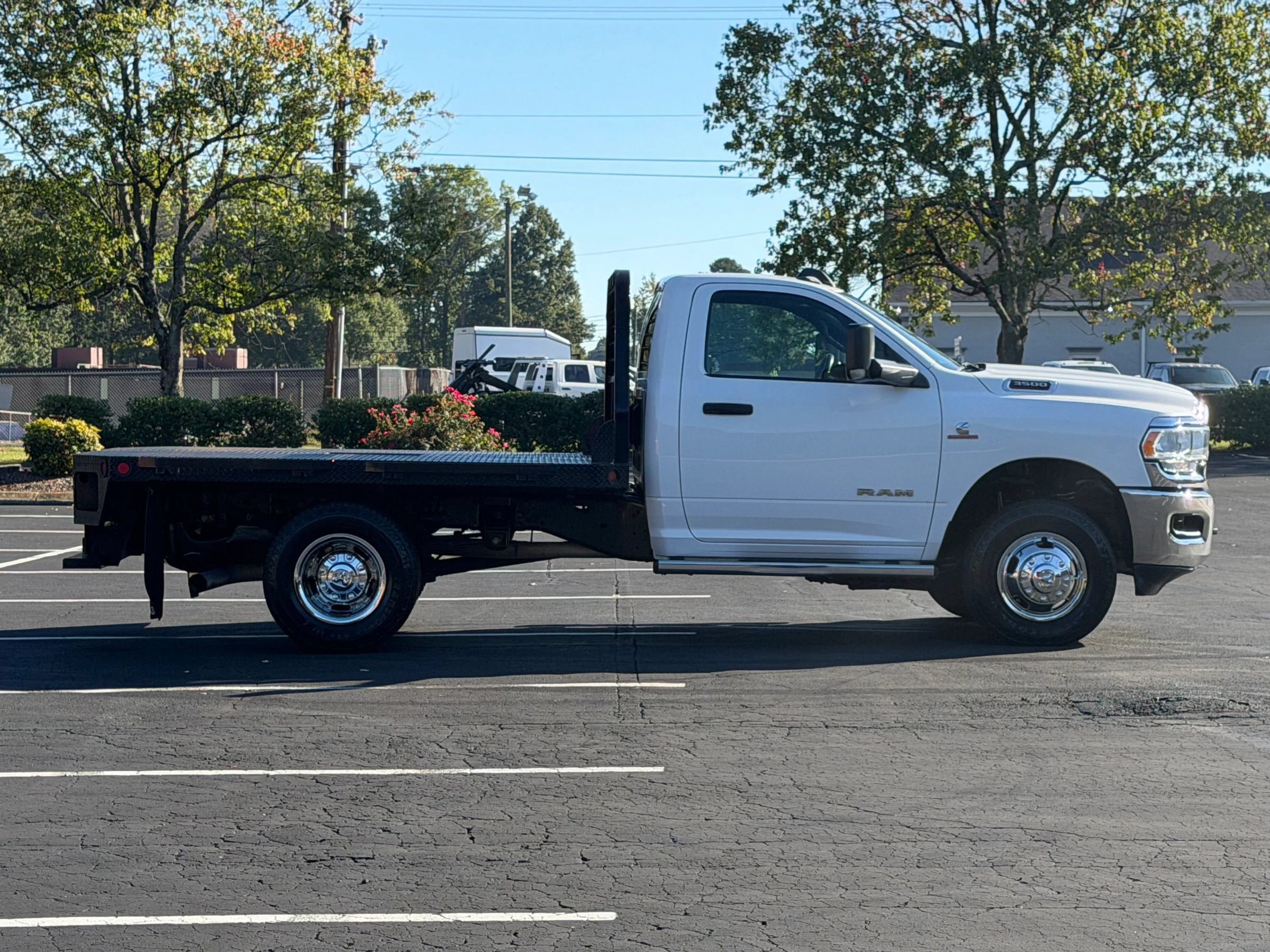 Used 2021 RAM 3500 Tradesman w/ Chrome Appearance Group AWD/4WD image 5