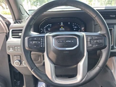 Used 2024 GMC Yukon XL Denali AWD/4WD image 16