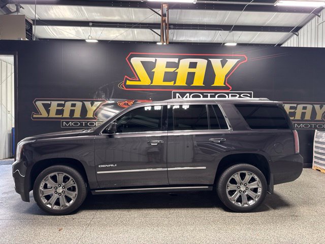 Used 2015 GMC Yukon Denali w/ Premium Package AWD/4WD image 2