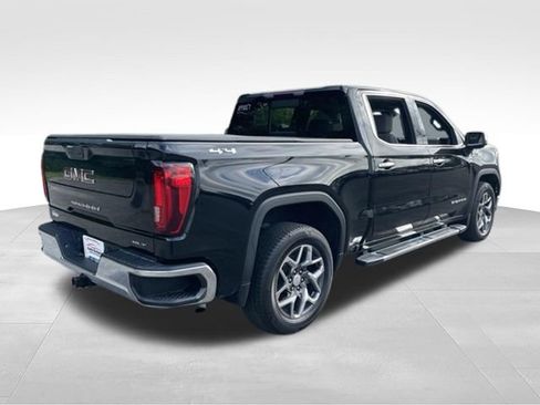 Used 2022 GMC Sierra 1500 SLT w/ SLT Convenience Package AWD/4WD image 7