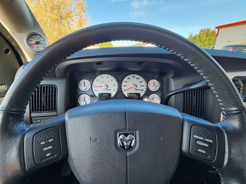 Used 2005 Dodge Ram 1500 Truck 2WD Quad Cab image 30