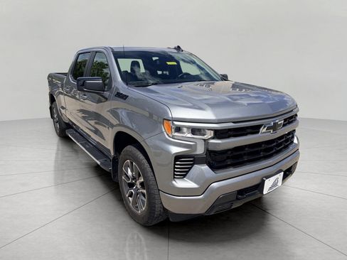 Used 2024 Chevrolet Silverado 1500 RST w/ Z71 Off-Road Package AWD/4WD image 1