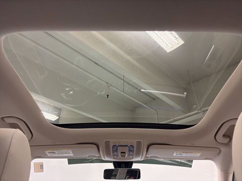Certified 2022 Mercedes-Benz GLB 250 4MATIC image 22