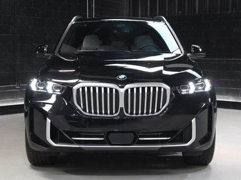 Used 2024 BMW X5 sDrive40i w/ Premium Package RWD image 7