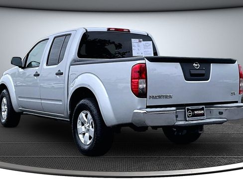 Used 2013 Nissan Frontier SV RWD image 4