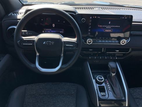 Used 2023 Chevrolet Colorado Z71 w/ Z71 Convenience Package 2 image 11