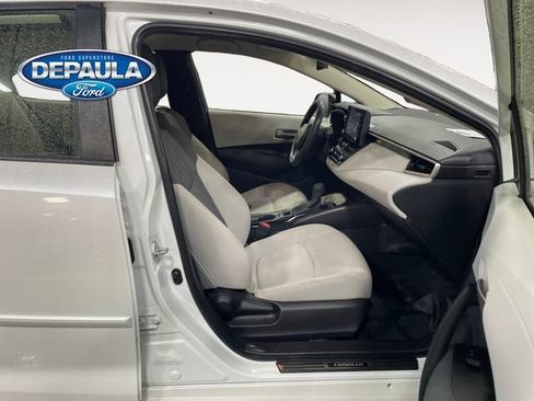 Used 2022 Toyota Corolla LE w/ Carpet Mat Package (TMS) FWD image 19