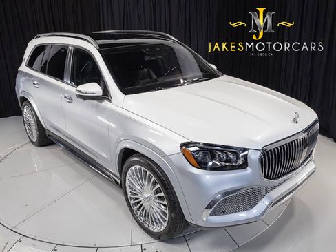 Used 2023 Mercedes-Benz Maybach GLS 600 4MATIC image 21