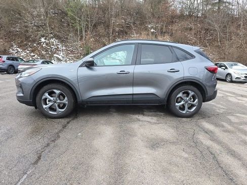 Used 2025 Ford Escape ST-Line image 2