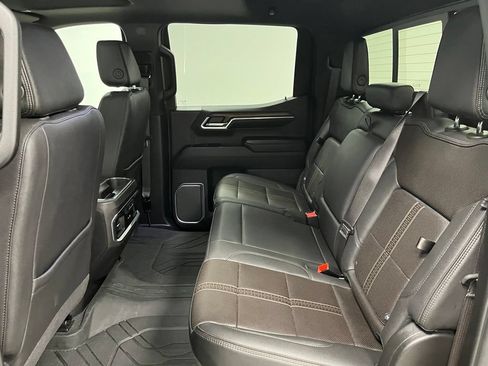 Used 2024 Chevrolet Silverado 1500 High Country w/ High Country Premium Package AWD/4WD image 47