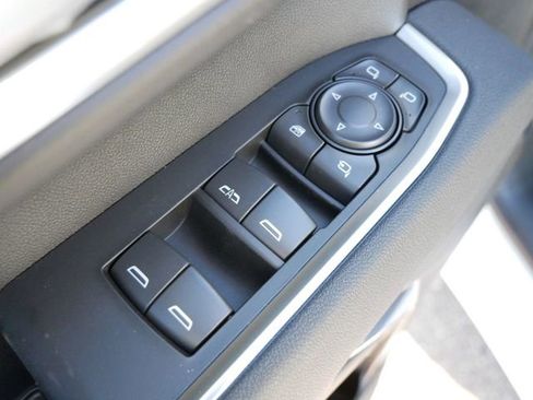 New 2026 Chevrolet Silverado 3500 LT w/ Convenience Package image 13