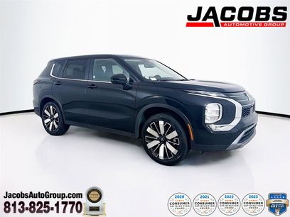 Used 2025 Mitsubishi Outlander SE