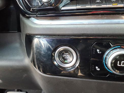 Used 2024 GMC Sierra 1500 SLT image 13