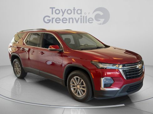 Used 2022 Chevrolet Traverse LT w/ LPO, Floor Liner Package FWD image 8