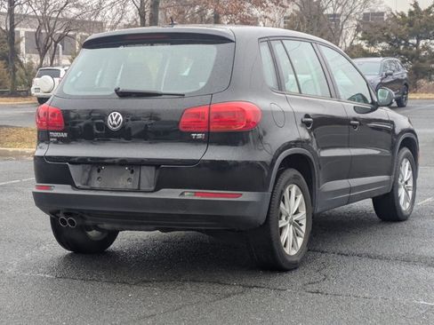 Used 2017 Volkswagen Tiguan Limited w/ Alloy Wheels Package image 5