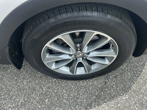 Used 2018 Hyundai Santa Fe SE AWD/4WD image 31