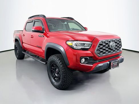 Used 2022 Toyota Tacoma TRD Off-Road image 3