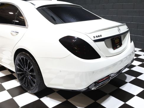 Used 2019 Mercedes-Benz S 560 4MATIC Sedan image 23