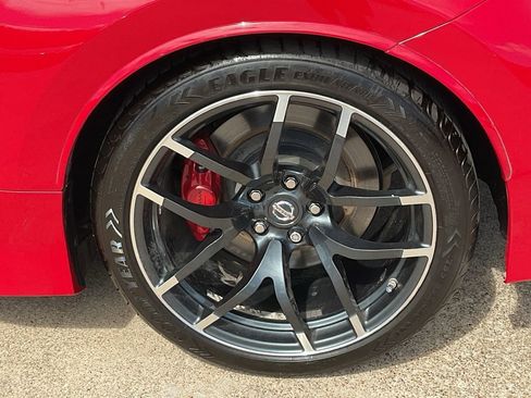 Used 2016 Nissan 370Z NISMO image 8