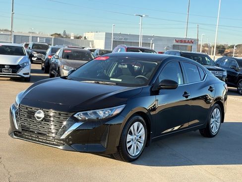 Certified 2024 Nissan Sentra S image 3