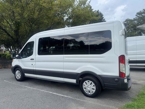 Used 2018 Ford Transit 350 XLT RWD image 4