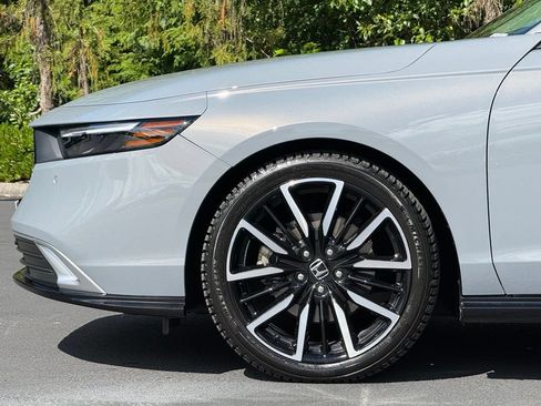 Certified 2023 Honda Accord Touring image 4