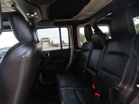Used 2023 Jeep Wrangler Unlimited Sahara AWD/4WD image 22