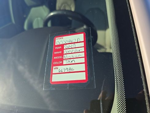 Used 2019 Chrysler Pacifica Touring-L Plus image 5