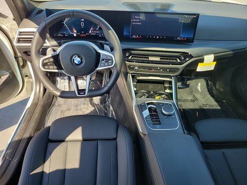 Used 2026 BMW 330i Sedan w/ M Sport Package RWD image 14