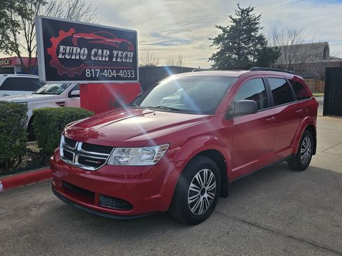 Used 2014 Dodge Journey SE w/ Quick Order Package 22F SE image 1