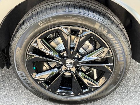 Certified 2026 Honda CR-V Sport Touring image 11