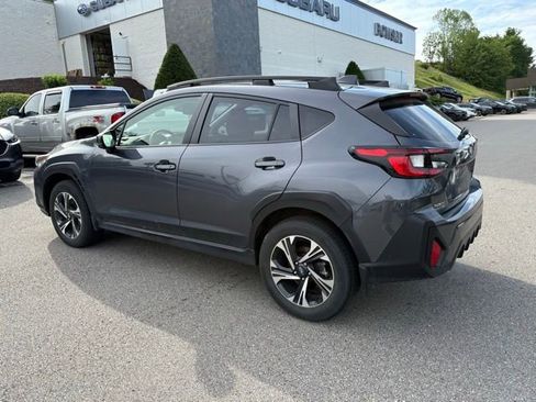 Used 2024 Subaru Crosstrek 2.0i Premium w/ Crosstrek Mirror Package AWD/4WD image 3