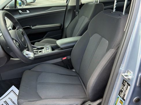 Used 2022 Kia K5 LX FWD image 12