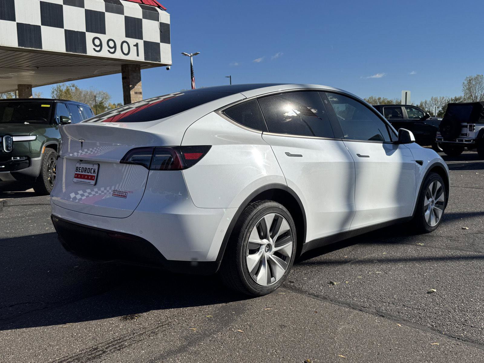 Used 2022 Tesla Model Y Long Range AWD/4WD image 7