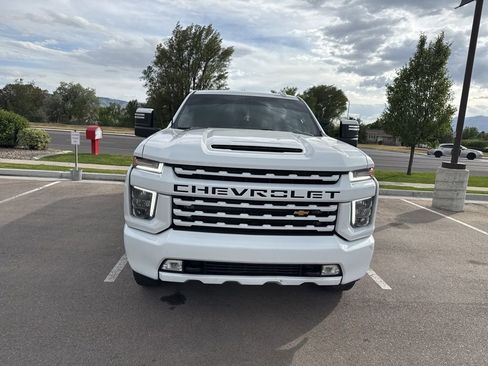 Used 2021 Chevrolet Silverado 2500 LTZ AWD/4WD image 4
