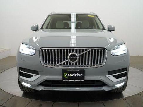 Used 2025 Volvo XC90 B6 Ultra w/ Lounge Package AWD/4WD image 2