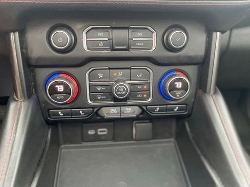 Used 2021 Chevrolet Tahoe RST w/ Luxury Package AWD/4WD image 28