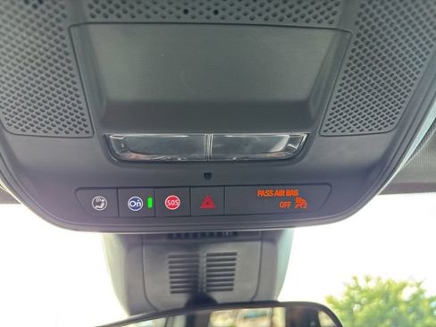 Used 2026 Chevrolet Equinox LT FWD image 29