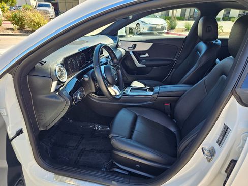 Used 2025 Mercedes-Benz CLA 250 image 16