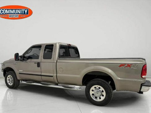 Used 2005 Ford F250 XL image 4