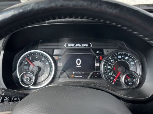 Used 2020 RAM 1500 Sport w/ Comfort & Convenience Group image 9