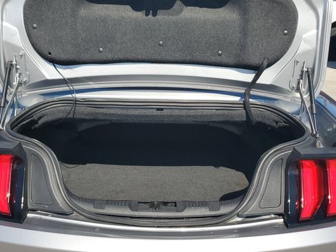 Used 2023 Ford Mustang Convertible RWD image 28