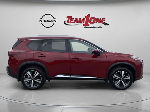 Used 2023 Nissan Rogue SL w/ SL Premium Package FWD image 9