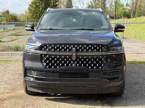 New 2025 Lincoln Navigator L Black Label AWD/4WD image 29