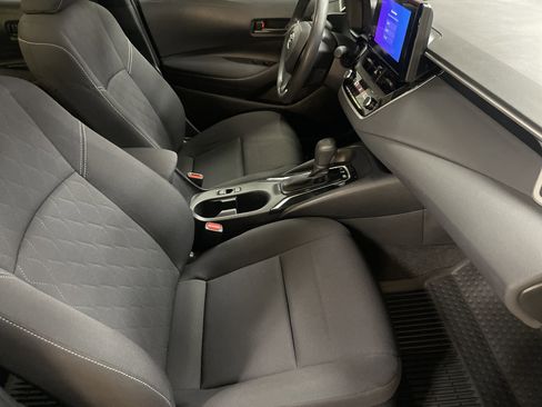 Used 2023 Toyota Corolla LE w/ LE Premium Package image 35