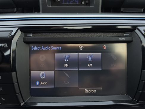 Used 2015 Toyota Corolla LE FWD image 22
