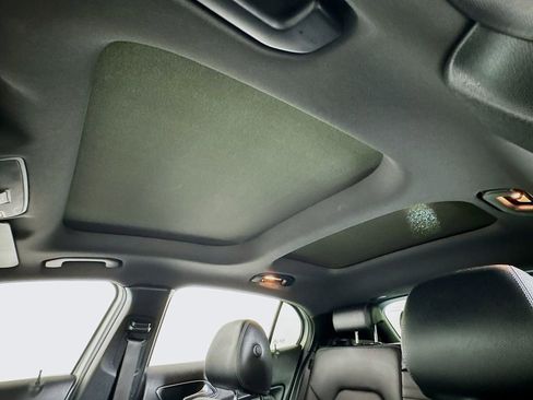 Used 2018 Mercedes-Benz GLA 250 4MATIC image 17